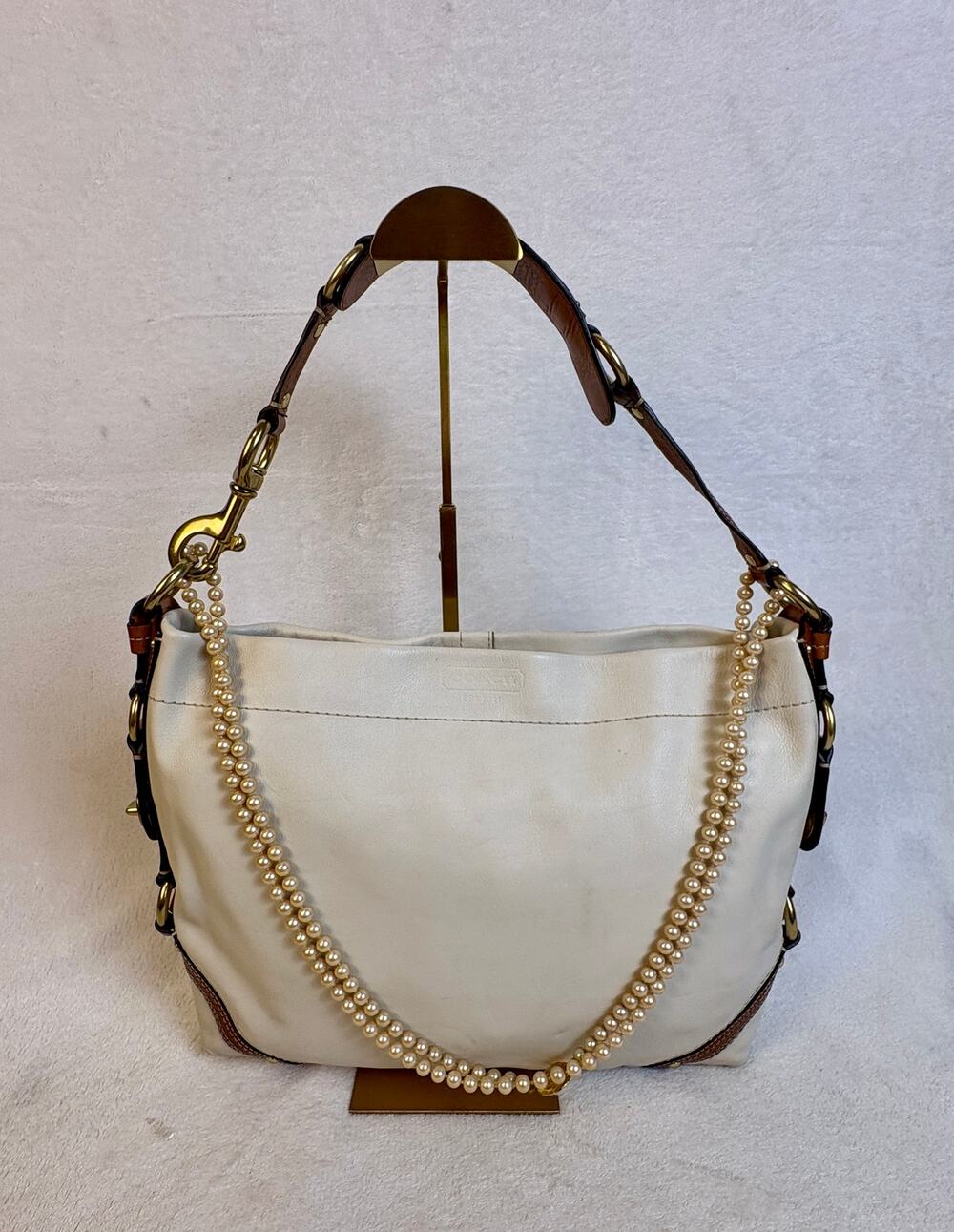 Coach Vintage Y2K Carly Hobo in Parchment with Chain